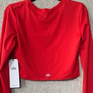 ALO “Bright Red” Alosoft Crop Finesse Long Sleeve, size Medium. NWT!